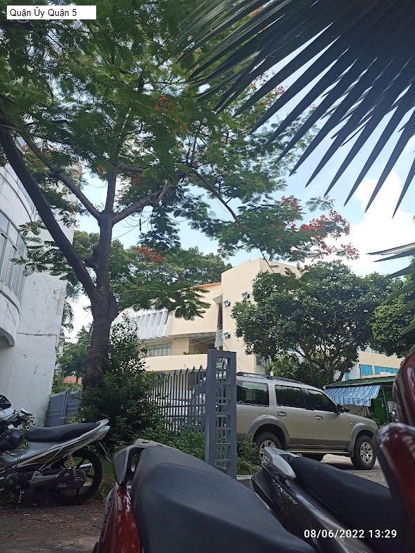 Quận Ủy Quận 5