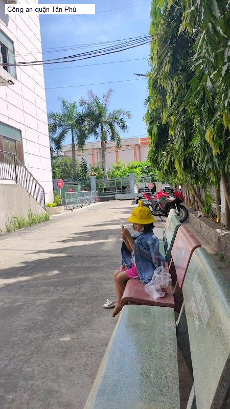 Công an quận Tân Phú